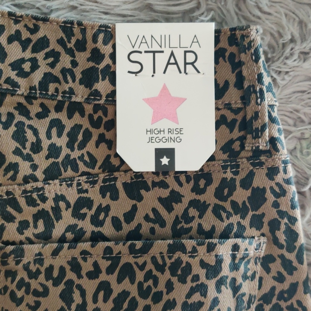 Pants - Picture 9 of 10